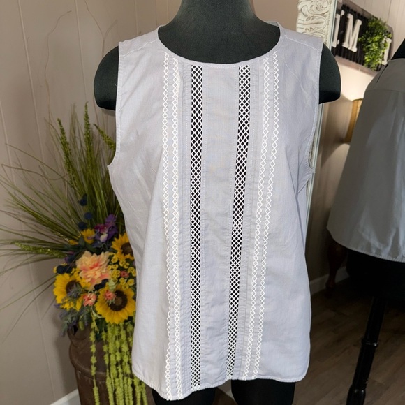 Banana Republic • Stripe Geo Lace Trim Blouse - Picture 1 of 11